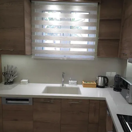 Breeze Apartment *